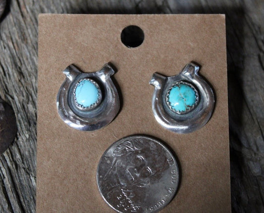 Horse Shoe Studs