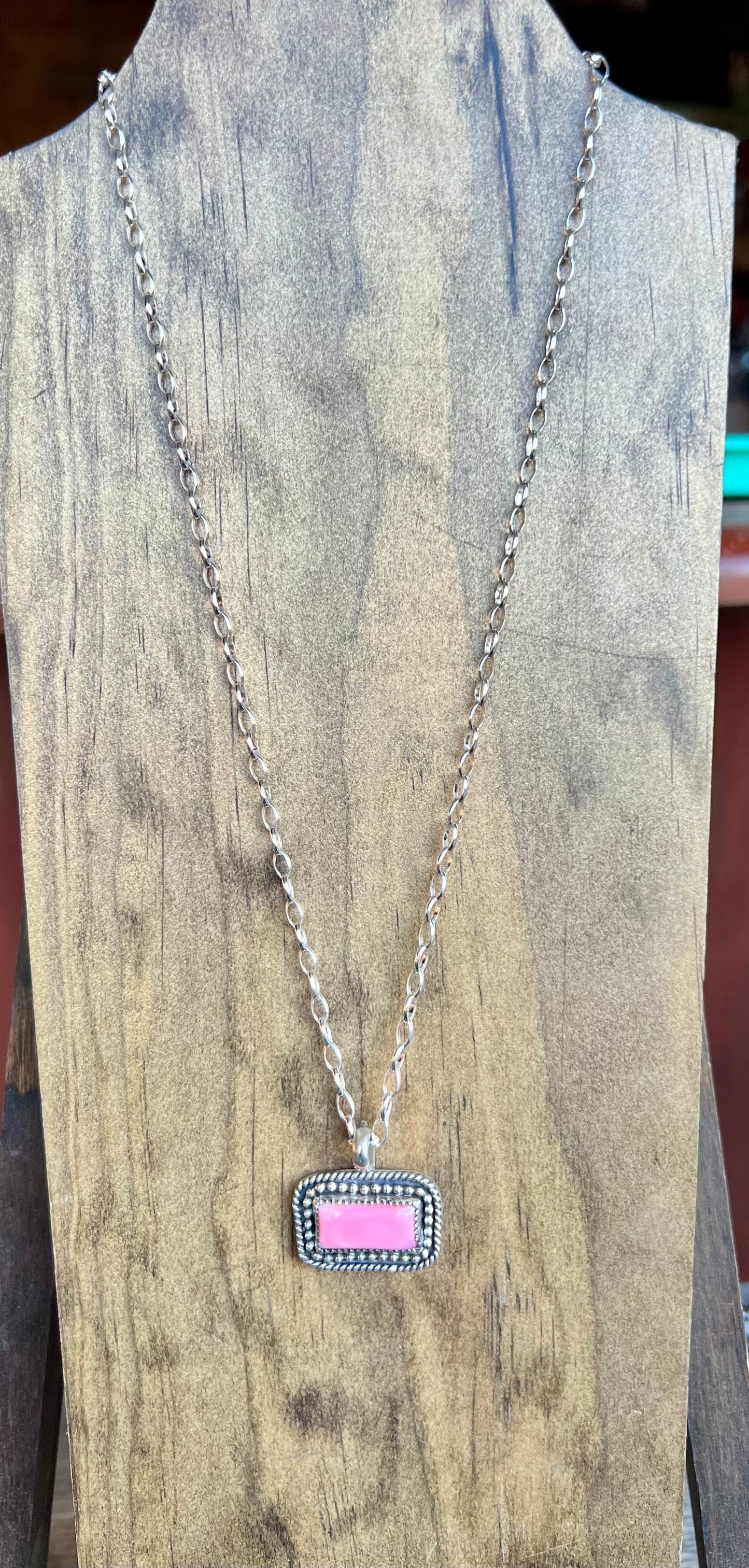 Pink Conch Bar Necklace