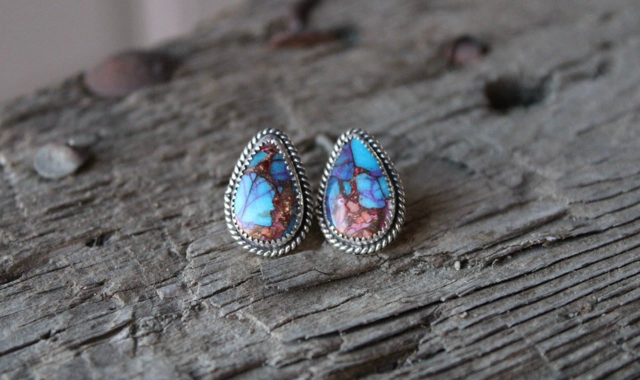 Pink Dahlia Rope Studs