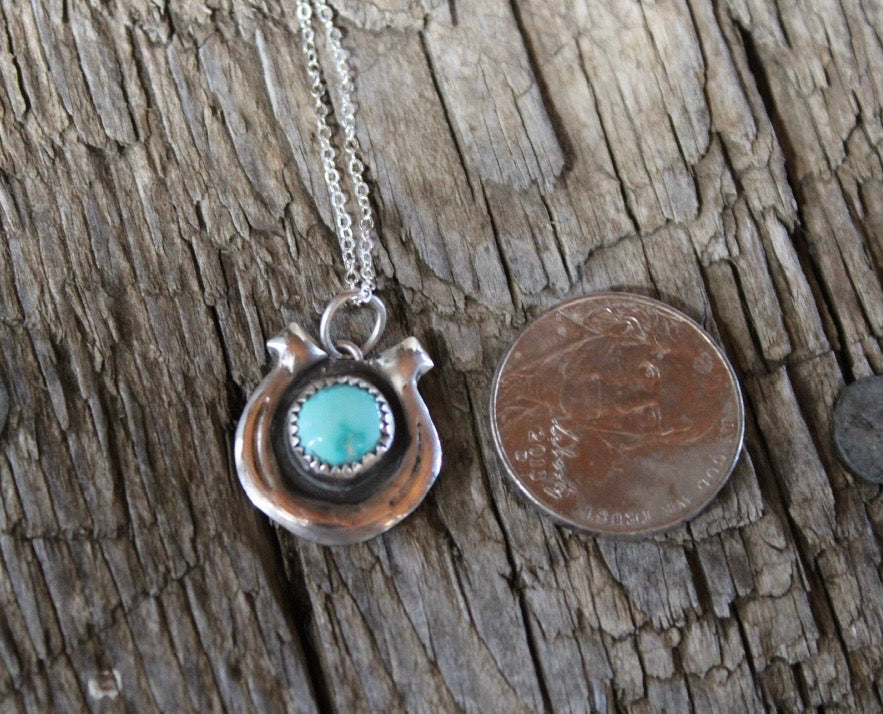 Horse Shoe Dainty Necklace